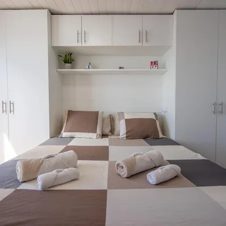 Breath-taking Views On The First Line Of The Ocean Holiday home